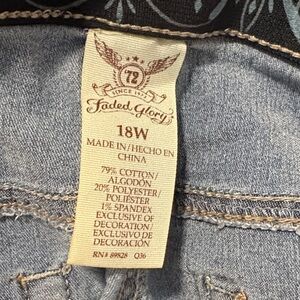 Faded Glory Women’s Light Blue Denim Jeans 18W